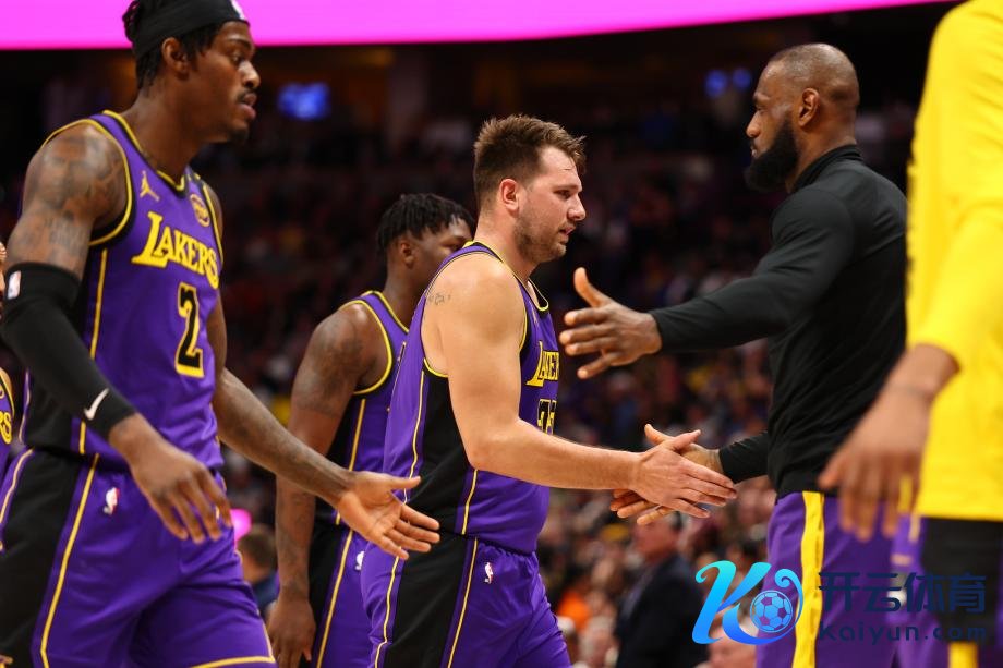 [图]东契奇32+10+7+4詹姆斯25+9+5 湖东说念主胜掘金体育赛事直播