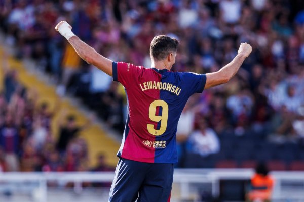 莱万本赛季西甲也曾打进25球体育录像/图片