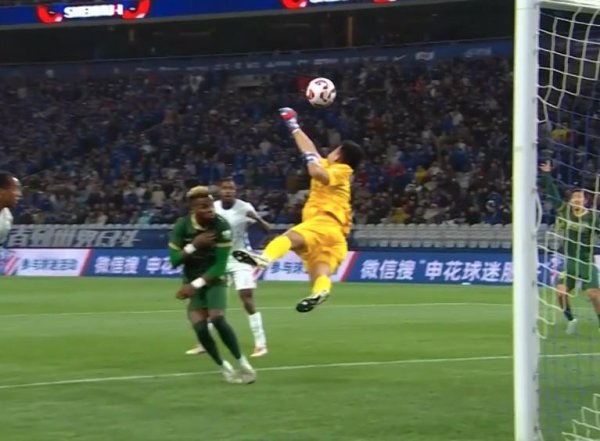 鲍亚雄不才半场出现扑救舛讹体育赛事直播