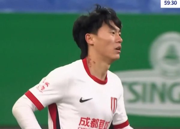 成齐蓉城在客场1-0驯服青岛海牛体育录像/图片