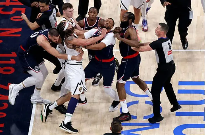 咱们队中有心爱这类型顽抗的球员体育录像/图片